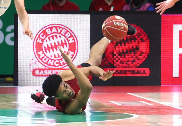 Bayerns 12 Jason GEORGE Basketball Bundesliga, Bayern Basketball NINERS Chemnitz, 2021 2022 season, playoff quarterfinals, game 2 C Oryk HAIST x1DX32044x