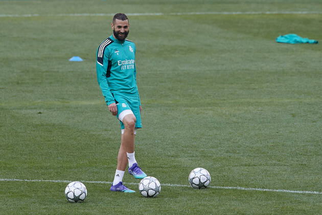 Liverpool FC Training Session And press conference, PK, Pressekonferenz - UEFA Champions League Final 2021 22 Karim Benzema of Real Madrid during the warm-up at Stade de France on May 27, 2022 in Paris, France. Liverpool will face Real Madrid in the UEFA Champions League final on May 28, 2022. Paris France Copyright: xJosexBretonx originalFilename:breton-liverpoo220527_np3BL