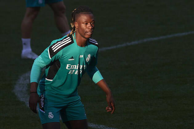 Liverpool FC Training Session And press conference, PK, Pressekonferenz - UEFA Champions League Final 2021 22 Eduardo Camavinga of Real Madrid during the warm-up before at Stade de France on May 27, 2022 in Paris, France. Liverpool will face Real Madrid in the UEFA Champions League final on May 28, 2022. Paris France Copyright: xJosexBretonx originalFilename:breton-liverpoo220527_npDQK