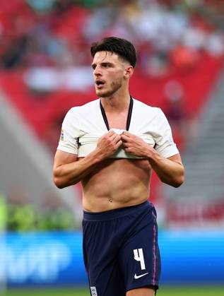 Budapest, Hungary, 4th June 2022. Declan Rice of England during the UEFA Nations League match at Puskas Arena, Budapest. Picture credit should read: David Klein Sportimage EDITORIAL USE ONLY. No use with unauthorised audio, video, data, fixture lists, club league logos or live services. Online in-match use limited to 120 images, no video emulation. No use in betting, games or single club league player publications. SPI-1726-0218