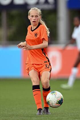 SCHALKHAAR Maureen van Drogen of Netherlands U15 women during the international women s friendly match between Netherlands f U15 and United States f U15 at De Horsterhoek sports complex on June 10, 2022 in Schalkhaar, Netherlands ANP Dutch Height Women s International Friendly 2022 xVIxANPxSportx xGerritxvanxKeulenxIVx 450460395 originalFilename: 450460395