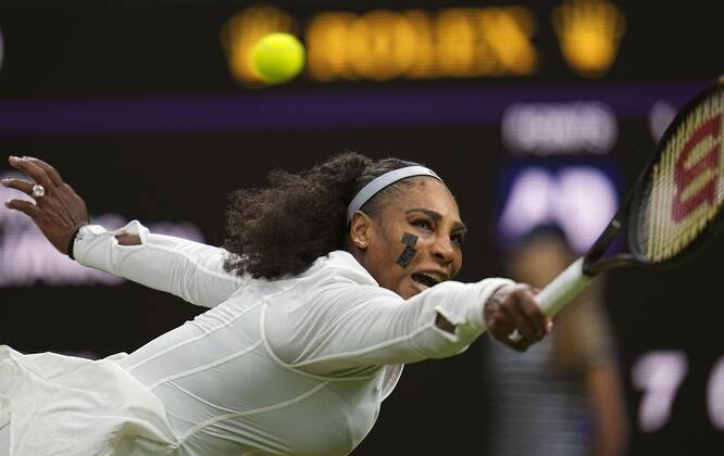 Tennis: Wimbledon championships Serena Williams of the United States plays against Harmony Tan of France in the first round of the Wimbledon tennis tournament in London on June 28, 2022.  A14AA0001307451P