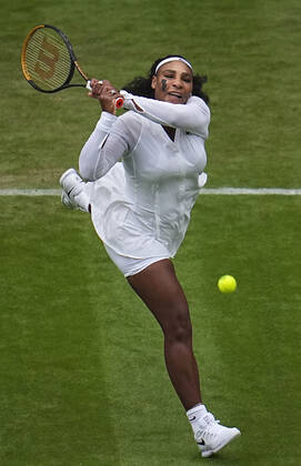 Tennis: Wimbledon championships Serena Williams of the United States plays against Harmony Tan of France in the first round of the Wimbledon tennis tournament in London on June 28, 2022.  A14AA0001307452P