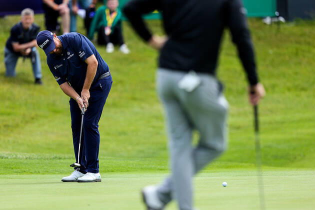 2022 Horizon Irish Open, Mount Juliet Estate, Thomastown, Kilkenny 2 7 2022 Shane Lowry misses his putt on the 18th green Shane Lowry misses his putt on the 18th green 2 7 2022  Copyright: x INPHO BenxBradyx BB1_6936