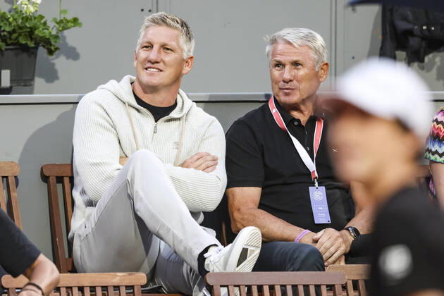 Tennis, ATP tournament in Kitzbühel, Bastian Schweinsteiger in the audience