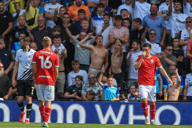 Derby County v Barnsley EFL Sky Bet League 1 13 08 2022. Jack Aitchison (27) of Barnsley reacts after putting shot over the bar during the EFL Sky Bet League 1 match between Derby County and Barnsley at the Pride Park, Derby, England on 13 August 2022. Editorial use only DataCo restrictions apply See www.football-dataco.com , Copyright: xJezxTighex PSI-15713-0052