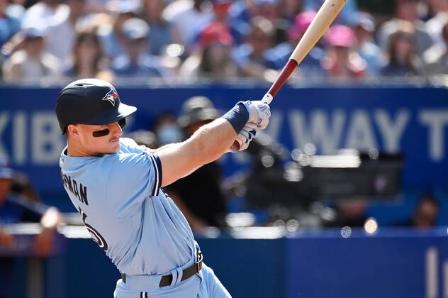August 13, 2022, Toronto, ON, Canada: Toronto Blue Jays Matt Chapman hits a solo home run off Cleveland Guardians starting pitcher Triston McKenzie in fifth inning American League baseball action in Toronto on Saturday, August 13, 2022. Matt Chapman - ZUMAc35_ 20220813_zaf_c35_093 Copyright: xJonxBlackerx