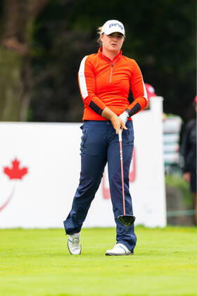 OTTAWA, ON - AUGUST 26: Isi Gabsa of Germany after teeing off on the 1st hole during the second round of the CP Women™s Open on August 26, 2022, at The Ottawa Hunt and Golf Club in Ottawa, ON, Canada. (Photo by Richard A. Whittaker Icon Sportswire) GOLF: AUG 26 LPGA, Golf Damen - CP Women™s Open Icon2208260902
