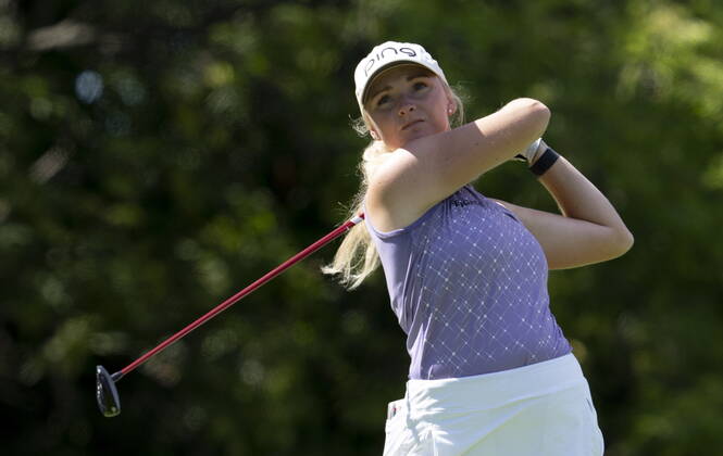 August 27, 2022, Ottawa, ON, Canada: Maddie Szeryk, of Canada, watches her drive on the 2nd hole during the third round action at the CP Women™s Open, Saturday, August 27, 2022 in Ottawa. Maddie Szeryk  - ZUMAc35_ 20220827_zaf_c35_014 Copyright: xAdrianxWyldx