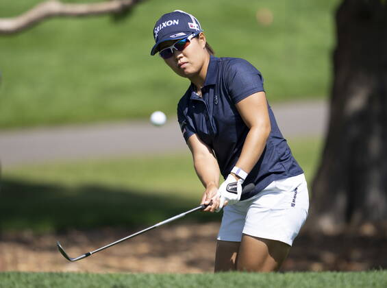 August 27, 2022, Ottawa, ON, Canada: Nasa Hataoka, from Japan, chips onto the 4th green ..during the third round action at the CP WomenöÄÃ s Open, Saturday, August 27, 2022 in Ottawa. Nasa Hataoka  - ZUMAc35_ 20220827_zaf_c35_036 Copyright: xAdrianxWyldx