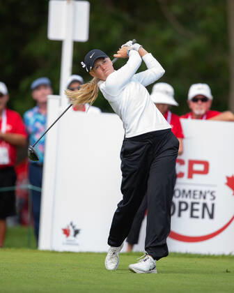 OTTAWA, ON - AUGUST 27: Frida Kinhult of Sweden on the 1st hole tee during the third round of the CP Women™s Open on August 27, 2022, at The Ottawa Hunt and Golf Club in Ottawa, ON, Canada. (Photo by Richard A. Whittaker Icon Sportswire) GOLF: AUG 27 LPGA, Golf Damen - CP Women™s Open Icon2208270443