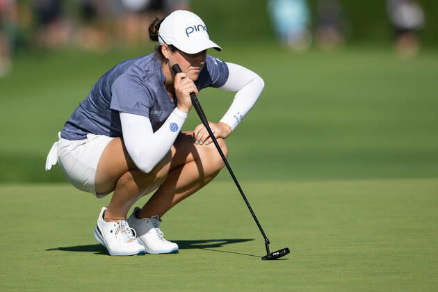 August 27, 2022: Stephanie Kyriacou of Australia surveys the 18th for a putt during the 3rd round of the CP Womens Open held at Ottawa Hunt & Golf Club in Ottawa, Canada. CSM Ottawa Canada - ZUMAc04_ 20220827_zaf_c04_238 Copyright: xDanielxLeax