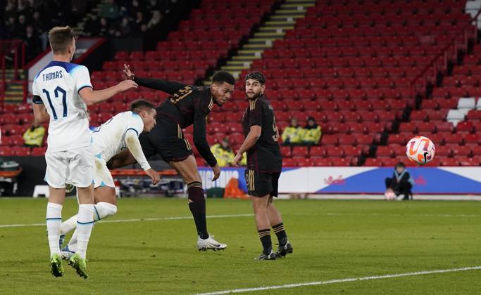 Sheffield, England, 27th September 2022. Felix Nmecha of Germany heads the first goal during the International Friendly, Länderspiel, Nationalmannschaft match at Bramall Lane, Sheffield. Picture credit should read: Andrew Yates Sportimage EDITORIAL USE ONLY. No use with unauthorised audio, video, data, fixture lists, club league logos or live services. Online in-match use limited to 120 images, no video emulation. No use in betting, games or single club league player publications. SPI-1910-0032
