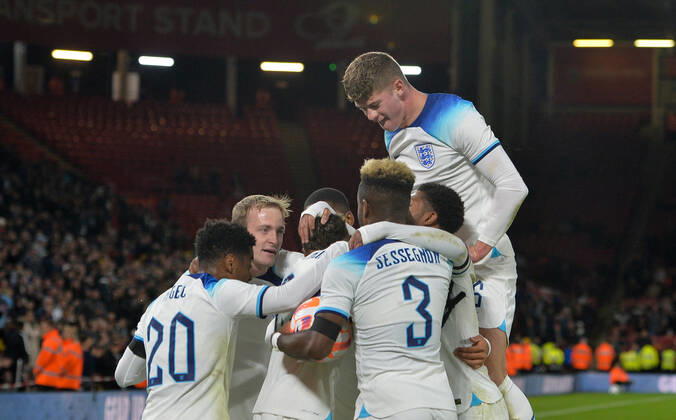 Celebrations after Cole Palmer (Manchester City) of England U21, U 21 goal makes it 3-1 during the International Friendly, L?nderspiel, Nationalmannschaft match between England U21 and Germany U21 at Bramall Lane, Sheffield, England on 27 September 2022. Copyright: xAndyxRowlandx PMI-5193-0058