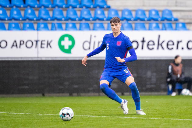 Denmark U19 v England U19, UEFA U19 Championship qualifier, Hobro, Denmark Hobro, Denmark. 27th, September 2022. Benjamin Nelson (5) of England seen during the UEFA U19 Championship qualifier between Denmark and England at DS Arena in Hobro. Hobro Denmark Copyright: xGonzalesxPhoto BalazsxPopalx