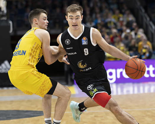Basketball, Ziga Samar goes back to Alba Berlin, archive pictures