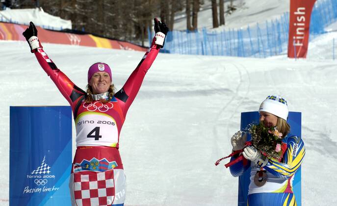 SAN SICARIO FRAITEVE 20060218 Womens combined downhill Janica Kostelic, Croatia took gold Disappointed Anja Pärson, Sweden took bronze San Sicario Fraiteve February 18, 2006 SAN SICARIO FRAITEVE ITALY Olympics x10210x  Copyright: xJANERIKxHENRIKSSONx