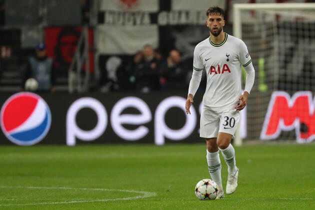 xMHx Champions League Eintracht Frankfurt Tottenham Hotspur on 04 10 2022 at Deutsche Bank Park in Frankfurt Rodrigo Bentancur Tottenham 30 on the ball MH