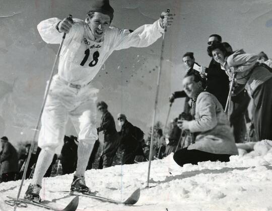 St. Moritz 1948 Martin Lundström on his way to the finish as winner of 18 km in the Olympic Winter Games St. Moritz Nils Östensson was second and Gunnar Eriksson third SWITZERLAND SKIING x190x  Copyright: xPRESSENSxBILD TTx MARTIN LUNDSTRÖM