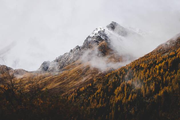 ALPINE SKIING - FIS WC Soelden SOELDEN,AUSTRIA,22.OCT.22 - ALPINE SKIING - FIS World Cup season opening, Rettenbachferner, side event, A1 Meet and Greet OESV ladies. Image shows a mountain.  GEPAxpictures xDanielxGoetzhaber