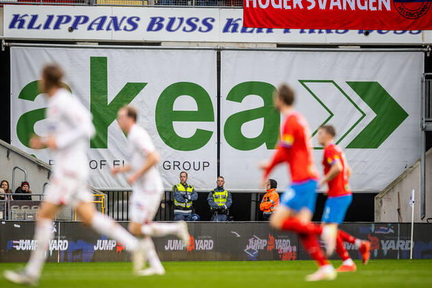 221023 Security guards during the football match in the Allsvenskan between Helsingborg and Degerfors on October 23, 2022 in Helsingborg,  Copyright: CHRISTOFFERxBORGxMATTISSON BB221023CB086