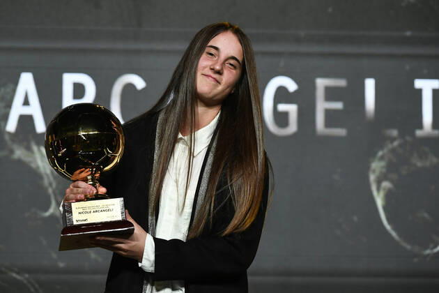 Bilder des Jahres, Sport 11 November Sport Themen der Woche KW45 Sport Bilder des Tages Foto LaPresse - Fabio Ferrari 07 Novembre 2022 Torino, Italia - - Calcio -Golden Boy 2022 - Premio calcistico come miglior Under 21 di Europa istituito da Tuttosport.Nella foto: Best Italian Golden Girl Nicole Arcangeli November 07, 2021 Torino, Italy- sport - Soccer - Golden Boy Awards 2022 - The Award as the best Under-21 in Europe by Tuttosport.In the pic: Best Italian Golden Girl Nicole Arcangeli Copyright: xFabioxFerrarix LaPressex