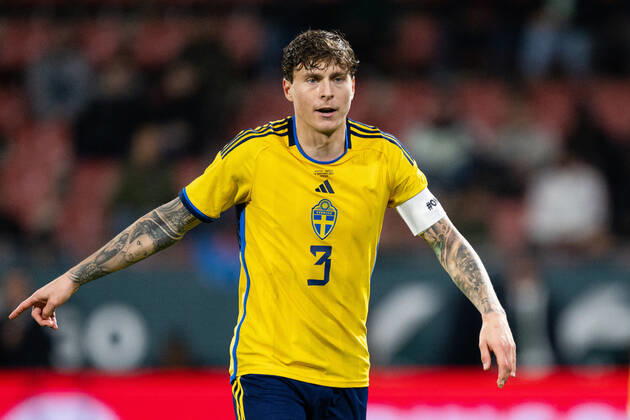 221116 Victor Nilsson Lindelöf of Sweden during the international friendly football match between Mexico and Sweden on November 16, 2022 in Girona Photo Ludvig Thunman BILDBYRAN code LT LT0441 football football soccer fotball training country international friendly Mexico Sweden Sweden Sweden a bbeng,  Copyright: LUDVIGxTHUNMAN BB221116LT100