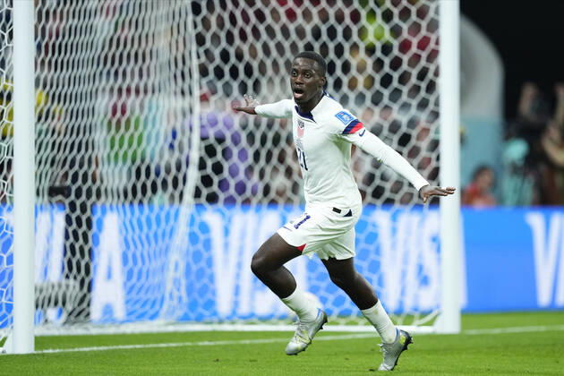 USA v Wales: Group B - FIFA World Cup, WM, Weltmeisterschaft, Fussball Qatar 2022 Timothy Weah Centre-Forward of USA and LOSC Lille celebrates after scoring his sides first goal during the FIFA World Cup Qatar 2022 Group B match between USA and Wales at Ahmad Bin Ali Stadium on November 21, 2022 in Doha, Qatar. Doha Qatar Copyright: xJosexBretonx originalFilename:breton-usavwale221121_npx8x