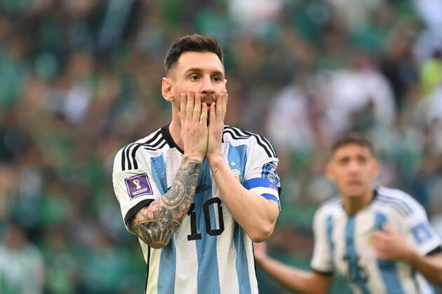 Lionel MESSI ARG , Disappointment,Frustration,Disappointed,Frustrated,Dejected,Action,Single image,Cropped single image,Half figure,Half figure Match 8,Group C Argentina ARG Saudi Arabia KSA 1 2 on 22 11 2022, Lussail Stadium Football World Cup 20122 in Qatar from 20 11 18 12 2022