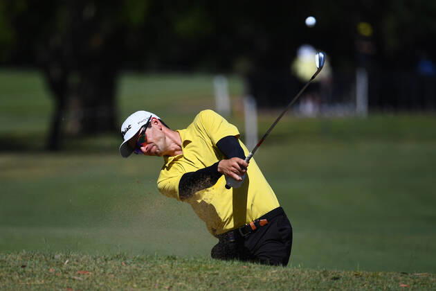 GOLF AUSTRALIAN PGA, Golf Herren Jordan Zunic plays a shot during Day 2 of the 2022 Fortinet Australian PGA Championship at the Royal Queensland Golf Club in Brisbane, Friday, November 25, 2022. ( NO ARCHIVING, EDITORIAL USE ONLY, NO USE IN BOOKS WITHOUT CONSENT BRISBANE QUEENSLAND AUSTRALIA  Copyright: xJONOxSEARLEx 20221125001734857797