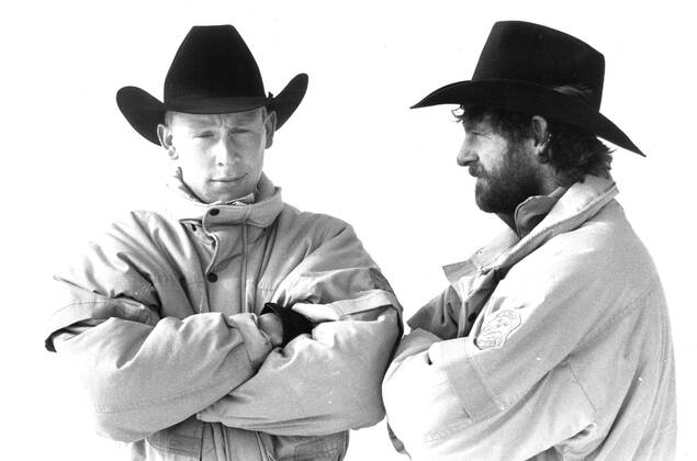 1988 Calgary Olympics Cross-country skiing, men T v Gunde Svan and Thomas Wassberg, cross-country skiers Sweden Winter Olympics Headgear stetson hat hat 1988 02 12 c JOHANSSON BOSSE Aftonbladet IBL Bildbyra EXPRESSEN OUT AFTONBLADET 4226 Swedish celebrities x2512x  Copyright: xAftonbladet TTx OS CALGARY 1988