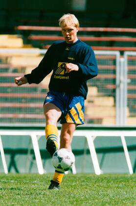 Klas Ingesson, football player Sweden national team, training action 1994 04 28 c KJELLERAS PETER Aftonbladet IBL Bildbyra EXPRESSEN OUT AFTONBLADET 4586 Sweden football x2512x Copyright: xPeterxKjelleras Aftonbladet TTx