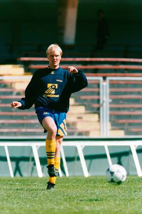 Klas Ingesson, football player Sweden national team, training action 1994 04 28 c KJELLERAS PETER Aftonbladet IBL Bildbyra EXPRESSEN OUT AFTONBLADET 4586 Sweden football x2512x Copyright: xPeterxKjelleras Aftonbladet TTx
