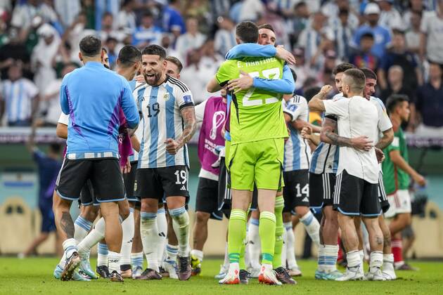AL DAAYEN, 26-11-2022 Lusail Stadium World Cup 2022 in Qatar game between Argentina vs Mexico , Argentina players celebrating the win (2-0) Argentina - Mexico  x19367194x Copyright: