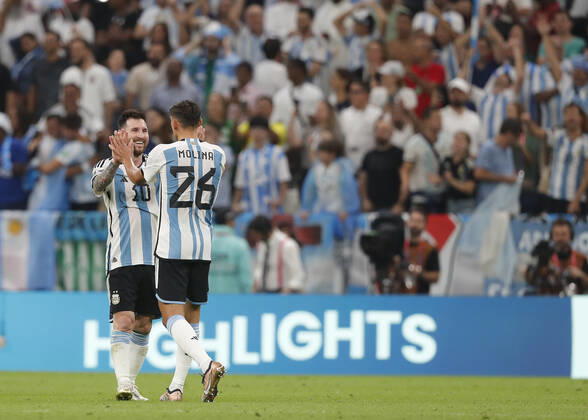 Argentina v Mexico 2022 FIFA World Cup, WM, Weltmeisterschaft, Fussball Lionel Messi and Nahuel Molina of Argentina of Argentina celebrate at full time during the 2022 FIFA World Cup Group C match at Lusail Stadium, Lusail Content Not Available For UK Newspapers Copyright: xPaulxChestertonx FIL-17646-0185 UK Newspapers OUT