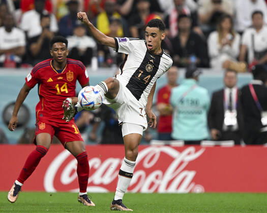 spain vs germany AL-KHOR, AK - 27.11.2022: SPAIN VS GERMANY - Jamal Musiala of Germany during a match between Spain and Germany, valid for the group stage of the World Cup, held at Al Bayt Stadium in Al-Khor, Qatar. (Photo: Richard Callis Fotoarena) x2300485x RichardxCallis
