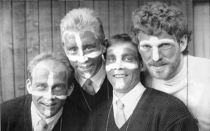 1988 Olympics in Calgary Cross-country skiing Fr v Jan Ottosson, Gunde Svan, Torgny Mogren and Thomas Wassberg, cross-country skiers Sweden made up, face painting yellow bla 1988 02 22 c ANDERSSON URBAN Aftonbladet IBL Bildbyra EXPRESSEN OUT AFTONBLADET 4216 Swedish celebrities x2512x  Copyright: xUrbanxAndersson Aftonbladet TTx OS CALGARY 1988