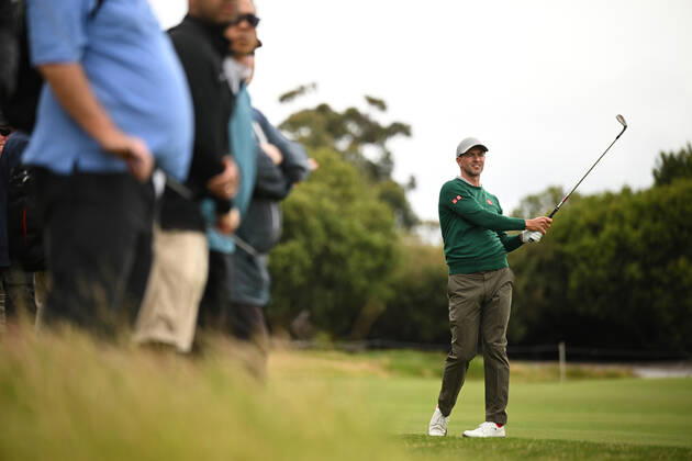GOLF AUSTRALIAN OPEN, Adam Scott plays a shot during the ISPS Handa Australian Open 2022 golf tournament at the Kingston Heath Golf Club in Melbourne, Thursday, December 1, 2022. ( NO ARCHIVING, EDITORIAL USE ONLY, NO USE IN BOOKS WITHOUT CONSENT MELBOURNE VICTORIA AUSTRALIA  Copyright: xJAMESxROSSx 20221201001737254391