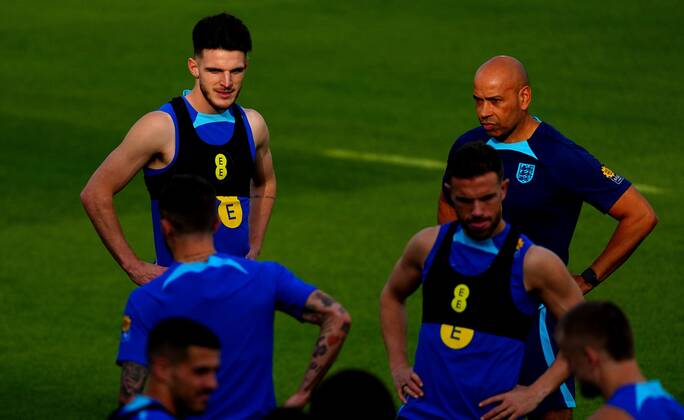 Mandatory Credit: Photo by Javier Garcia Shutterstock (13643375bb) Declan Rice of England England Training, FIFA World Cup, WM, Weltmeisterschaft, Fussball 2022, Football, Al Wakrah Sports Complex, Al Wakrah, Qatar - 01 Dec 2022 Editorial Use Only England Training, FIFA World Cup 2022, Football, Al Wakrah Sports Complex, Al Wakrah, Qatar - 01 Dec 2022 Editorial Use Only Copyright: xJavierxGarcia Shutterstockx 13643375bb
