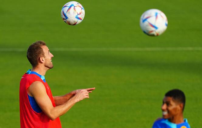 Mandatory Credit: Photo by Javier Garcia Shutterstock (13643375cy) Harry Kane and Marcus Rashford of England England Training, FIFA World Cup, WM, Weltmeisterschaft, Fussball 2022, Football, Al Wakrah Sports Complex, Al Wakrah, Qatar - 01 Dec 2022 Editorial Use Only England Training, FIFA World Cup 2022, Football, Al Wakrah Sports Complex, Al Wakrah, Qatar - 01 Dec 2022 Editorial Use Only Copyright: xJavierxGarcia Shutterstockx 13643375cy
