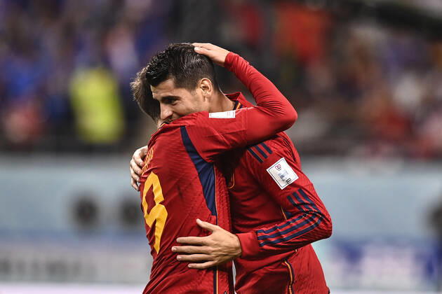 Foto LaPresse - Fabio Ferrari 01 Dicembre 2022 Doha, Qatar - - Calcio - Qatar 2022 - Coppa del Mondo Fifa - Giappone v Spagna - Gruppo E - Fase a Gironi - Khalifa International Stadium .Nella foto:Morata Alvaro (Spain);esulta dopo rete 0-1 December 1, 2022 Doha, Qatar - sport - Soccer - Qatar 2022- FIFA World Cup, WM, Weltmeisterschaft, Fussball - Group E - Japan v Spain - group stage -Khalifa International Stadium.In the pic:Morata Alvaro (Spain);celebrates after gol 0-1  Copyright: xFabioxFerrarix LaPressex