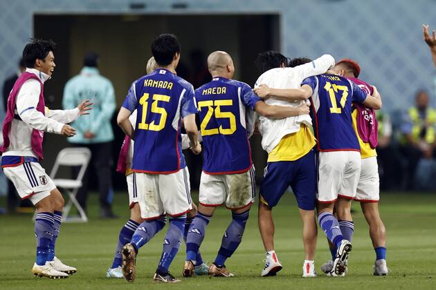 AL RAYYAN Japan celebrates Ao Tanake of Japan s 2 1 during the FIFA World Cup Qatar 2022 group E match between Japan and Spain at Khalifa International stadium on December 1, 2022 in Ar Rayyan, Qatar AP Dutch Height MAURICE OF STONE FIFA World Cup Qatar 2022 2022 xVIxANPxSportx xMauricexvanxSteenxWKxIVx 458703645 originalFilename: 458703645.jpg