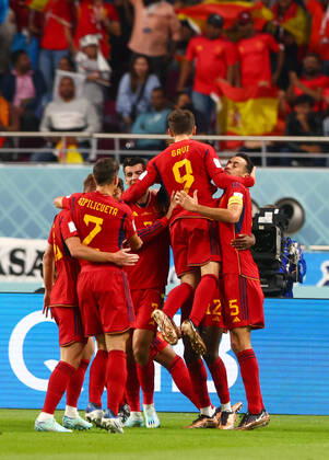 Japan v Spain: Group E - FIFA World Cup, WM, Weltmeisterschaft, Fussball Qatar 2022 Team Spain during the World Cup match between Japan v Spain , in Doha, Qatar, on December 1 , 2022. Doha Qatar  Copyright: xFotoxOlimpikx originalFilename:jastrzebowski-japanvsp221201_npK6G.jpg