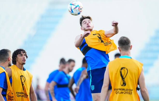 Mandatory Credit: Photo by Javier Garcia Shutterstock (13646877as) Declan Rice of England stretches for the ball England Training, FIFA World Cup, WM, Weltmeisterschaft, Fussball 2022, Football, Al Wakrah Sports Complex, Al Wakrah, Qatar - 03 Dec 2022 Editorial Use Only England Training, FIFA World Cup 2022, Football, Al Wakrah Sports Complex, Al Wakrah, Qatar - 03 Dec 2022 Editorial Use Only  Copyright: xJavierxGarcia Shutterstockx 13646877as