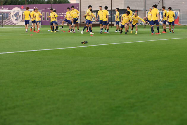 Japan Training Session - FIFA World Cup, WM, Weltmeisterschaft, Fussball Qatar 2022 Players of Japan during Japan training session at Al Sadd SC training center in Doha, Qatar on December 03, 2022. IgorxKralj PIXSELL