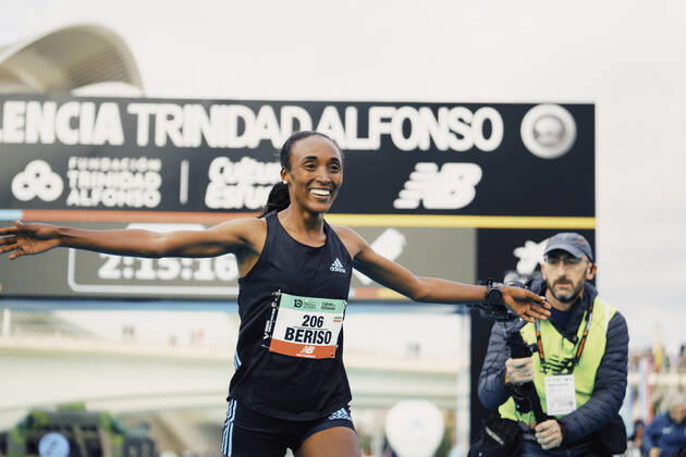 42th Valencia Marathon Trinidad Alfonso 2022 Valencia, 04 12 2022 Womens winner Amane Beriso Shankule ETH at the 42th Valencia Marathon Trinidad Alfonso 2022 on 04 12 2022 Copyright: xBEAUTIFULxSPORTS Flatemerschx