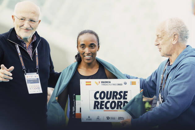 42th Valencia Marathon Trinidad Alfonso 2022 Valencia, 04 12 2022 Womens winner Amane Beriso Shankule ETH at the 42th Valencia Marathon Trinidad Alfonso 2022 on 04 12 2022 Copyright: xBEAUTIFULxSPORTS Flatemerschx