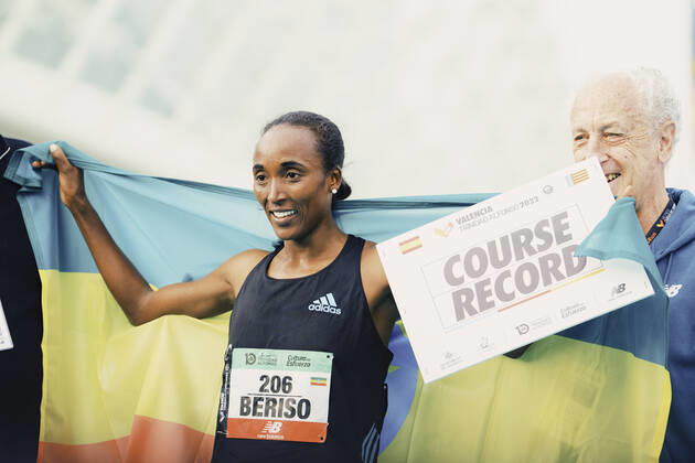 42th Valencia Marathon Trinidad Alfonso 2022 Valencia, 04 12 2022 Womens winner Amane Beriso Shankule ETH at the 42th Valencia Marathon Trinidad Alfonso 2022 on 04 12 2022 Copyright: xBEAUTIFULxSPORTS Flatemerschx