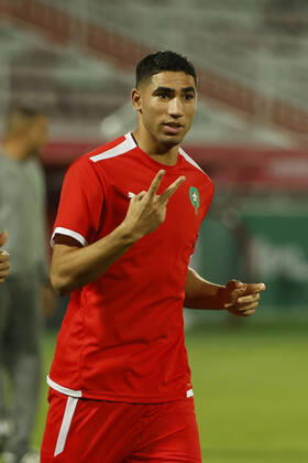 Morocco s defender Acharf Hakimi takes part in a training session of the team held at Doha, Qatar, 05 December 2022. Marruecos will face Spain on the upcoming 06 December in a round of 16 soccer match of the Qatar 2022 World Cup. Morocco s training session !ACHTUNG: NUR REDAKTIONELLE NUTZUNG!  Copyright: xJuanJoxMartinx EVE1787 20221205-e2b72a354022da4109df79bdfbf882587c75a59c