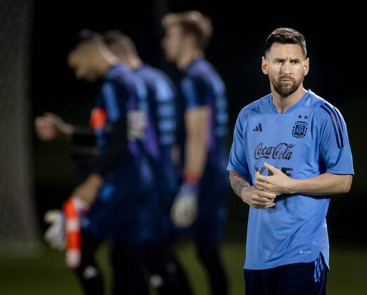 DOHA Lionel Messi during a training session of the Argentina national team on December 5, 2022 in Doha, Qatar Argentina will meet the Dutch national team in the eighth final ANP KOEN VAN WEEL FIFA World Cup Qatar 2022 2022 xVIxANPxSportx xxANPxIVx 458922715 originalFilename: 458922715.jpg